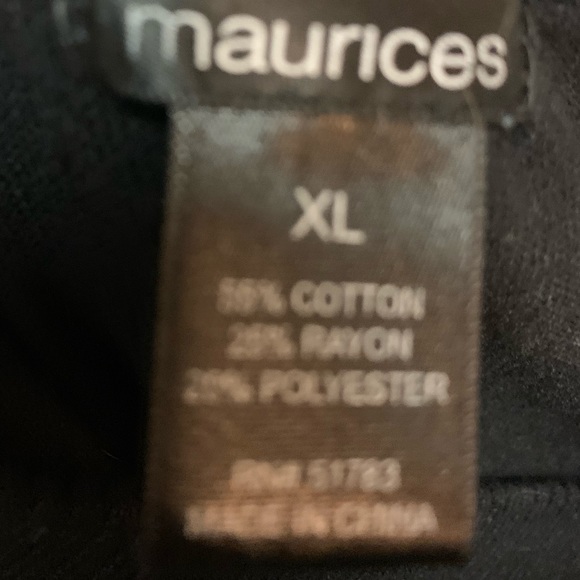 MAKE OFFER!🥀Maurices sweater top🥀 - Picture 5 of 5